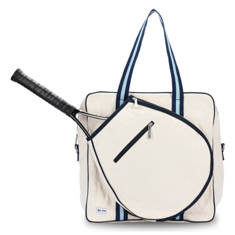 NWT - Ame & Lulu Hamptons Tennis Tour Bag in Two Tone Blue